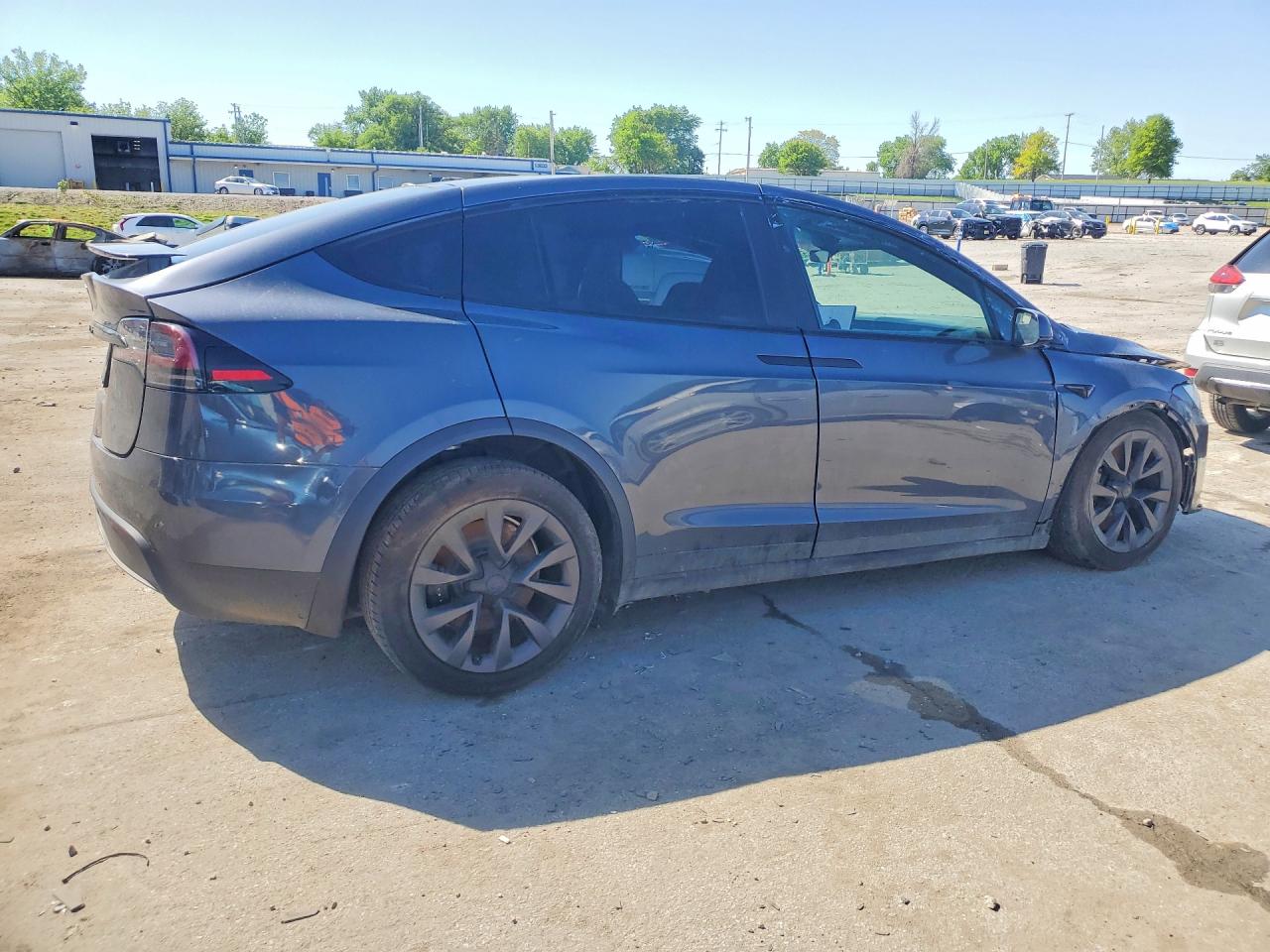 2022 TESLA Model X — VIN 7SAXCDE57NF345653 — photo 3
